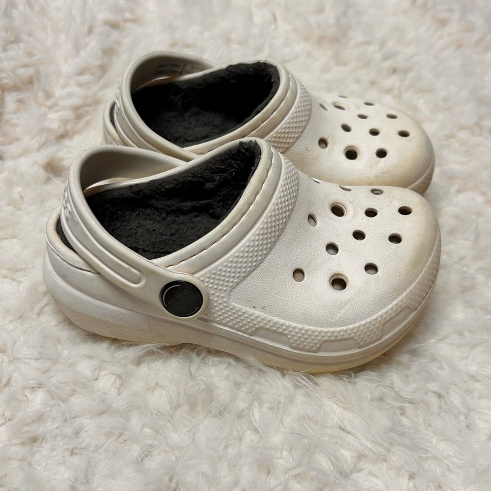 CROCS White Child Mammoth Classic Grey Lined Clogs | Toddler Size 7